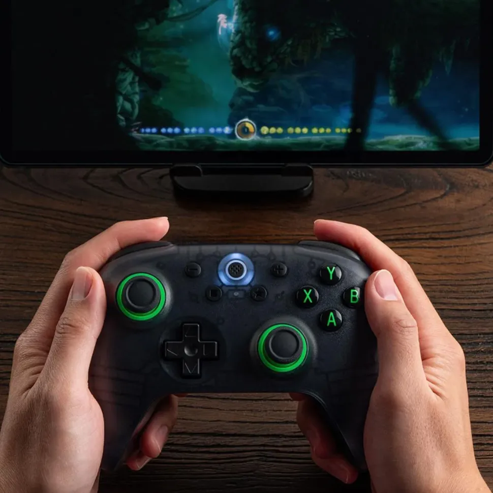 8Bitdo Ultimate 2C trådlös handkontroll – Transparent Black