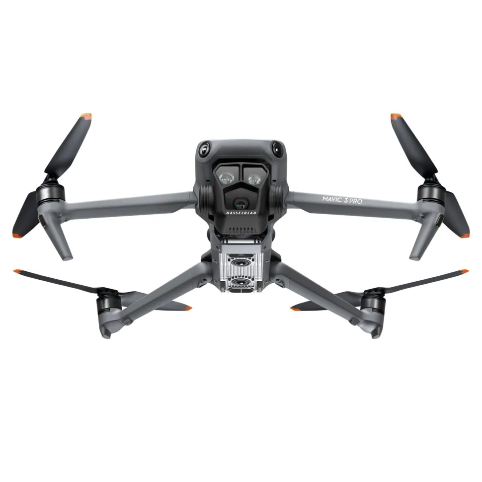 DJI Mavic 3 Pro RC Fly More Combo