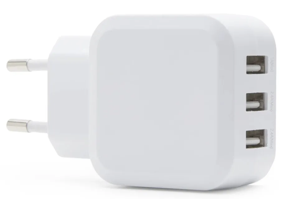 Linocell 4,8 A USB-laddare med tre portar