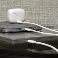 Linocell Premium GaN USB-C laddare med PD 65 W Svart