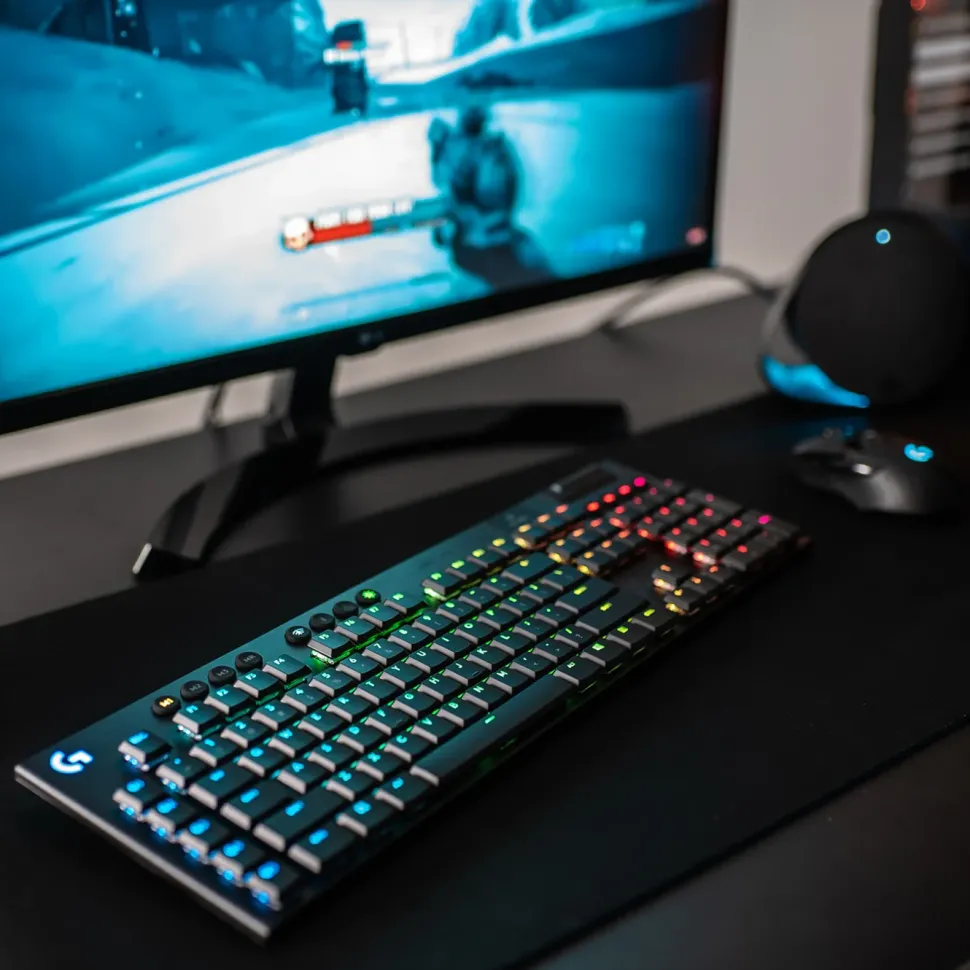 Logitech G 915 Lightspeed Mekaniskt tangentbord GL Tactile
