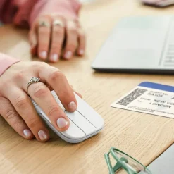 Logitech Mobi Fold hopfällbar trådlös mus Off-white