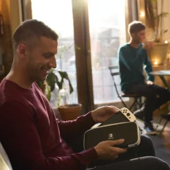 Nintendo Switch (OLED) Spelkonsol 7” Röd/Blå