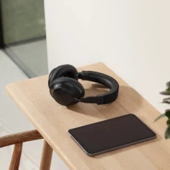 Nomadelic Trådlösa Hybrid ANC-hörlurar Solo 200