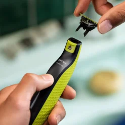 Philips OneBlade 360 skäggtrimmer