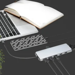 Plexgear Multiadapter för USB-C med 13 anslutningar