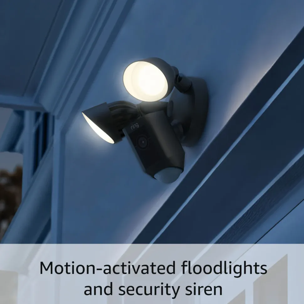 Ring Floodlight Cam Wired Plus Svart
