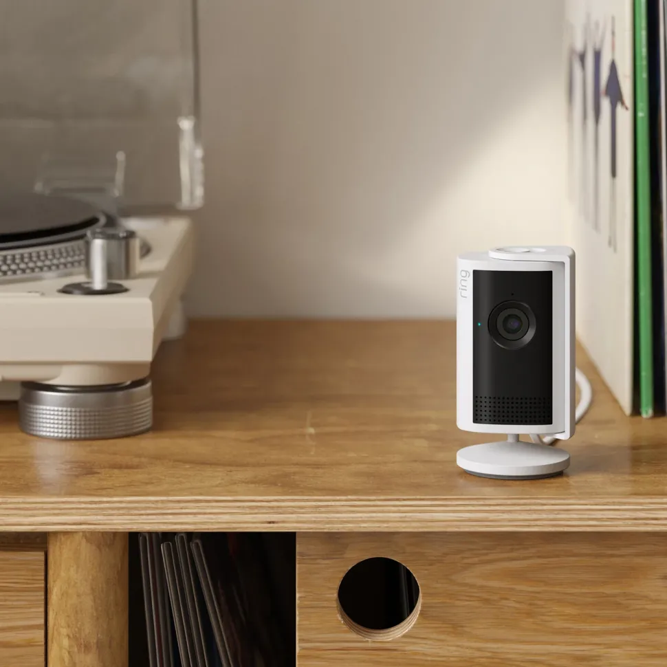 Ring Indoor Camera Plus - Retinal 2K övervakningskamera Vit
