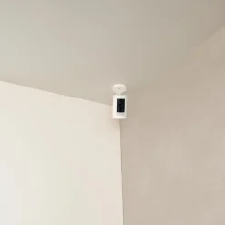 Ring Stick Up Cam Battery Trådlös övervakningskamera Vit