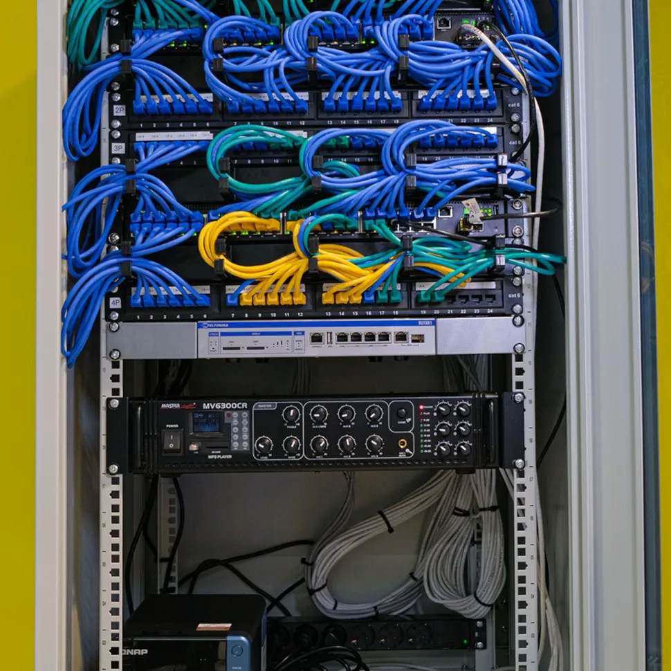 Teltonika RUTXR1 Rackmonterad 4G-router