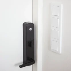 Yale Doorman Classic Home Svart
